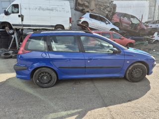 bontott PEUGEOT 206 Bal Fényszóró