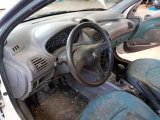 bontott PEUGEOT 206 Bal Fényszóró