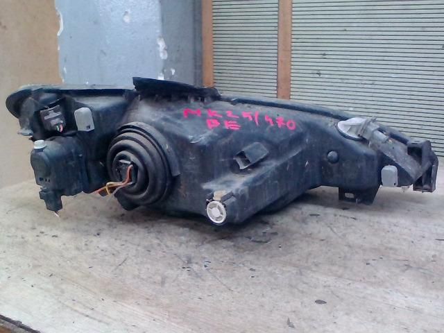 bontott PEUGEOT 206 Bal Fényszóró