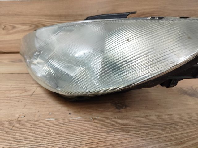 bontott PEUGEOT 206 Bal Fényszóró