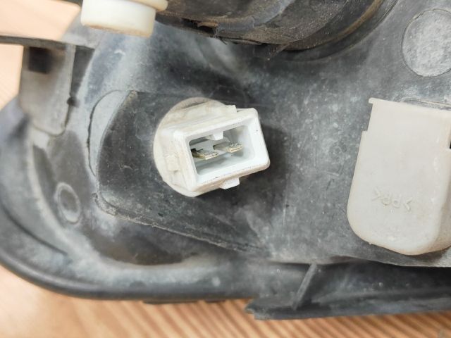 bontott PEUGEOT 206 Bal Fényszóró