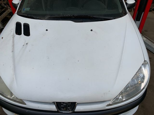 bontott PEUGEOT 206 Bal Fényszóró