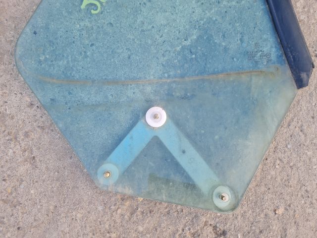 bontott PEUGEOT 206 Bal hátsó Ablak