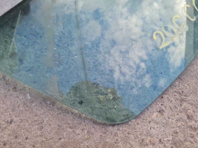 bontott PEUGEOT 206 Bal hátsó Ablak