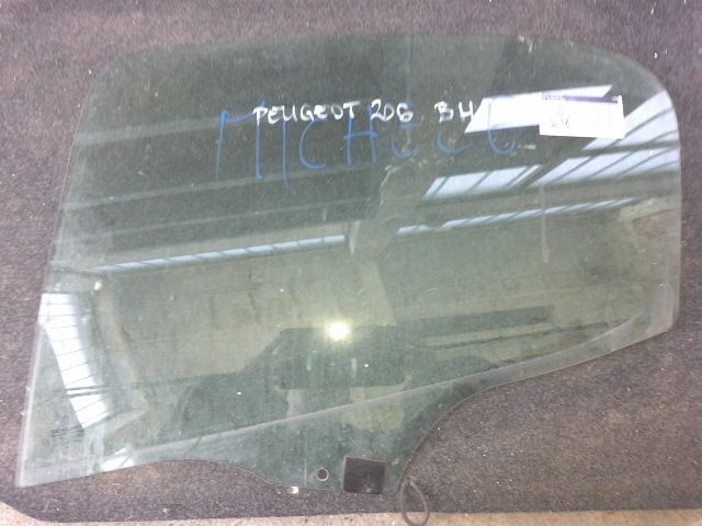 bontott PEUGEOT 206 Bal hátsó Ablak