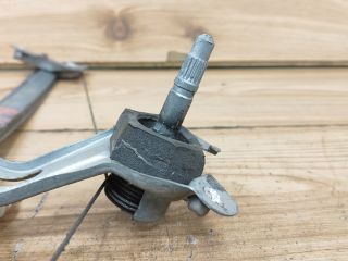 bontott PEUGEOT 206 Bal hátsó Ablakemelő Szerkezet (Mechanikus)