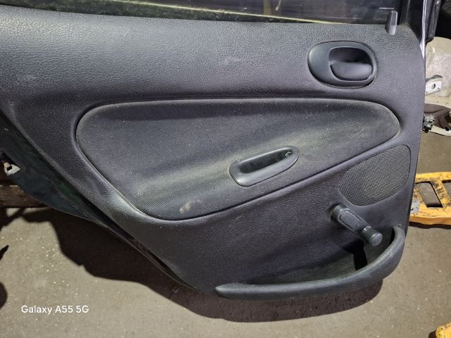 bontott PEUGEOT 206 Bal hátsó Ajtó (Részeivel)