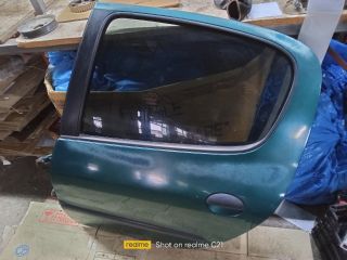 bontott PEUGEOT 206 Bal hátsó Ajtó (Részeivel)