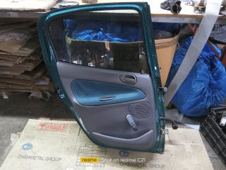 bontott PEUGEOT 206 Bal hátsó Ajtó (Részeivel)