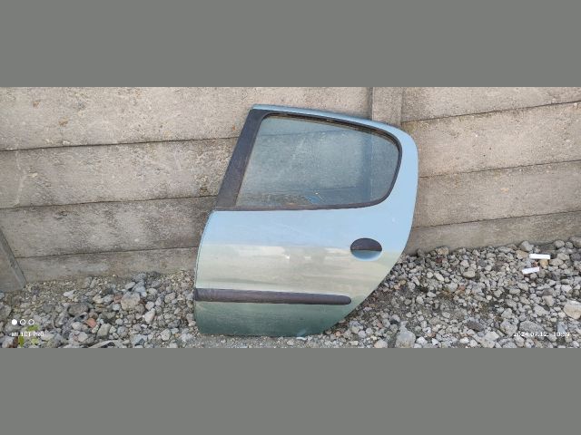 bontott PEUGEOT 206 Bal hátsó Ajtó (Üres lemez)