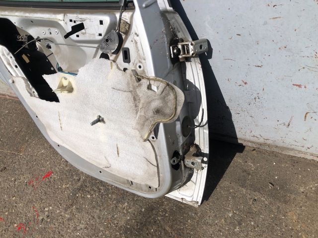 bontott PEUGEOT 206 Bal hátsó Ajtó (Üres lemez)