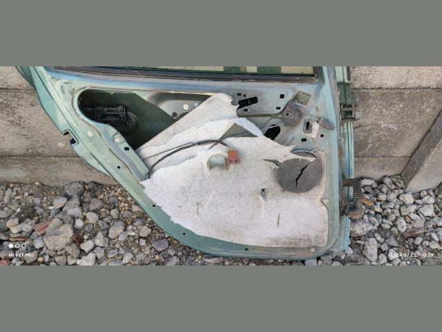 bontott PEUGEOT 206 Bal hátsó Ajtó (Üres lemez)