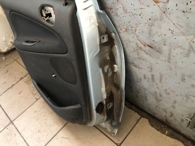 bontott PEUGEOT 206 Bal hátsó Ajtó (Üres lemez)