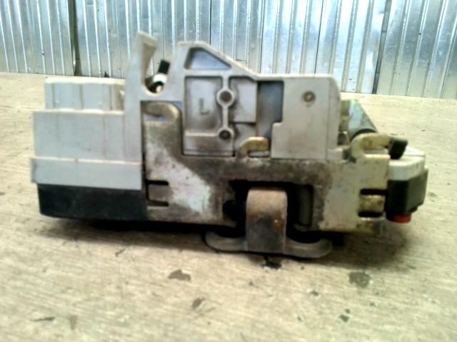 bontott PEUGEOT 206 Bal hátsó Ajtózár