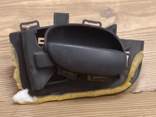 bontott PEUGEOT 206 Bal hátsó Belső Kilincs