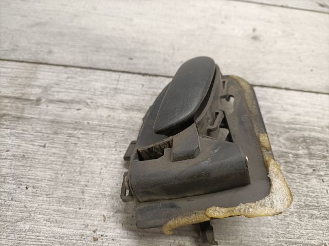 bontott PEUGEOT 206 Bal hátsó Belső Kilincs