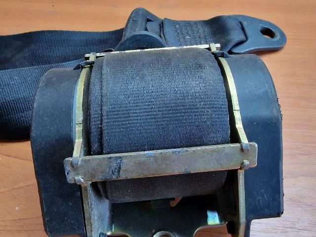 bontott PEUGEOT 206 Bal hátsó Biztonsági Öv