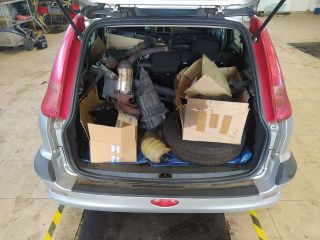 bontott PEUGEOT 206 Bal hátsó Dobbetét (Kerékjárati, Műanyag)