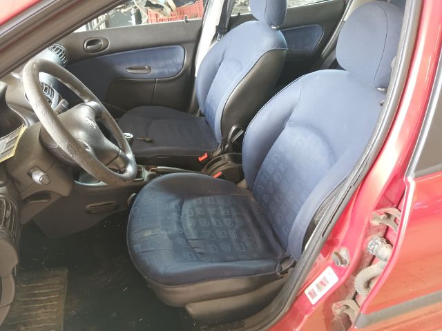 bontott PEUGEOT 206 Bal hátsó Kapaszkodó (Felső)