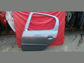 bontott PEUGEOT 206 Bal hátsó Külső Kilincs