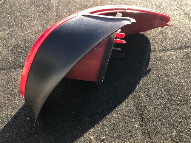 bontott PEUGEOT 206 Bal Hátsó Lámpa