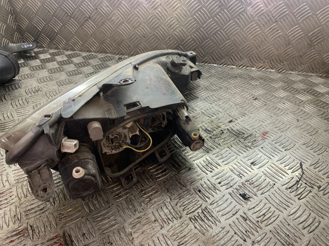 bontott PEUGEOT 206 Bal Hátsó Lámpa