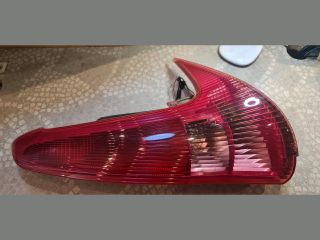 bontott PEUGEOT 206 Bal Hátsó Lámpa