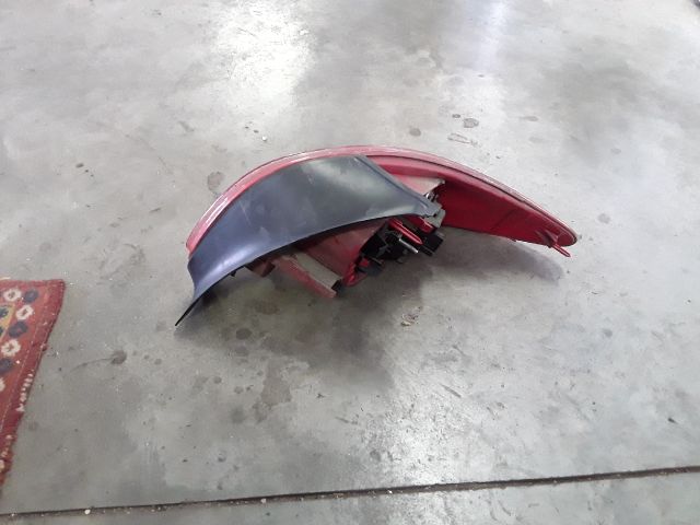 bontott PEUGEOT 206 Bal Hátsó Lámpa