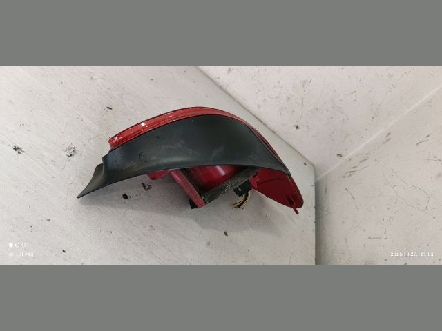 bontott PEUGEOT 206 Bal Hátsó Lámpa