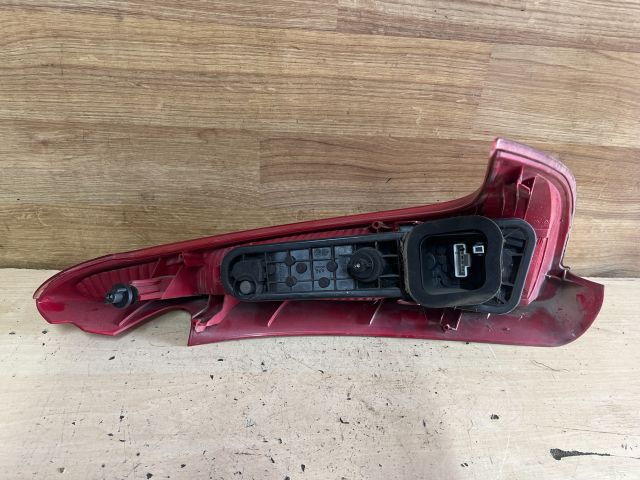 bontott PEUGEOT 206 Bal Hátsó Lámpa