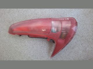 bontott PEUGEOT 206 Bal Hátsó Lámpa