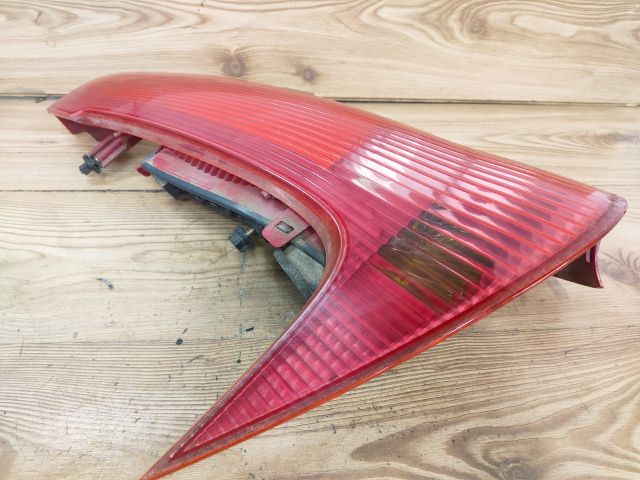 bontott PEUGEOT 206 Bal Hátsó Lámpa