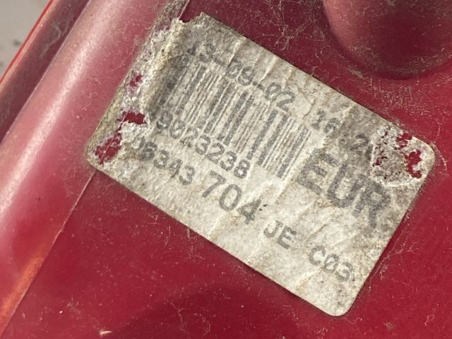 bontott PEUGEOT 206 Bal Hátsó Lámpa