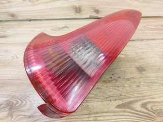 bontott PEUGEOT 206 Bal Hátsó Lámpa