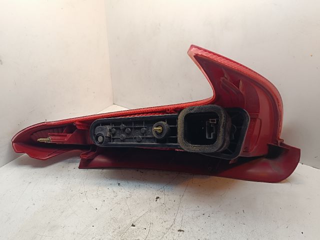 bontott PEUGEOT 206 Bal Hátsó Lámpa