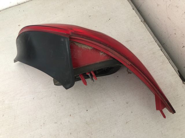 bontott PEUGEOT 206 Bal Hátsó Lámpa