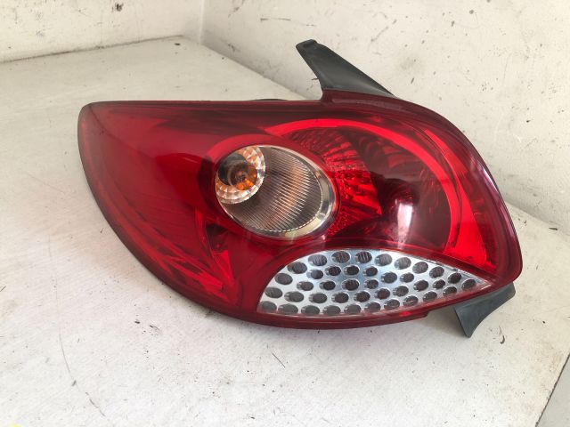 bontott PEUGEOT 206 Bal Hátsó Lámpa