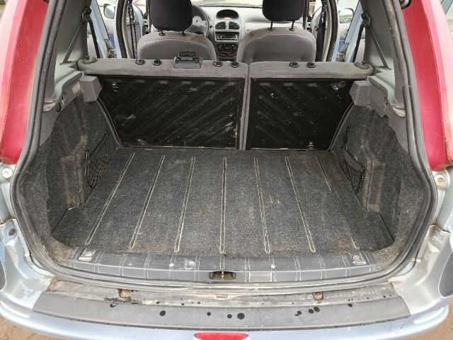 bontott PEUGEOT 206 Bal Kalaptartó Tartó Konzol