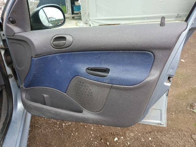 bontott PEUGEOT 206 Bal Kalaptartó Tartó Konzol