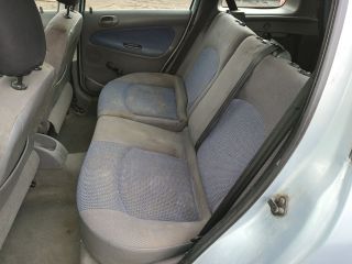 bontott PEUGEOT 206 Bal Kalaptartó Tartó Konzol