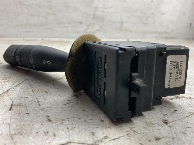 bontott PEUGEOT 206 Bal Kormánykapcsoló Irányjelző