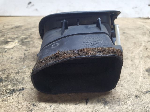 bontott PEUGEOT 206 Bal Szellőző