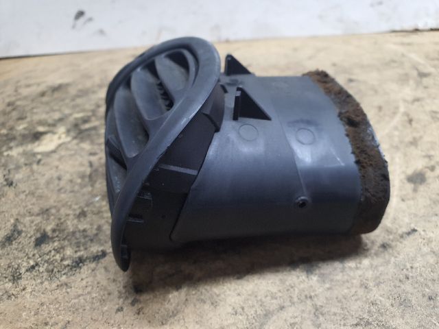 bontott PEUGEOT 206 Bal Szellőző