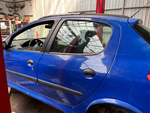 bontott PEUGEOT 206 Bal Visszapillantó Tükör (Mechanikus)