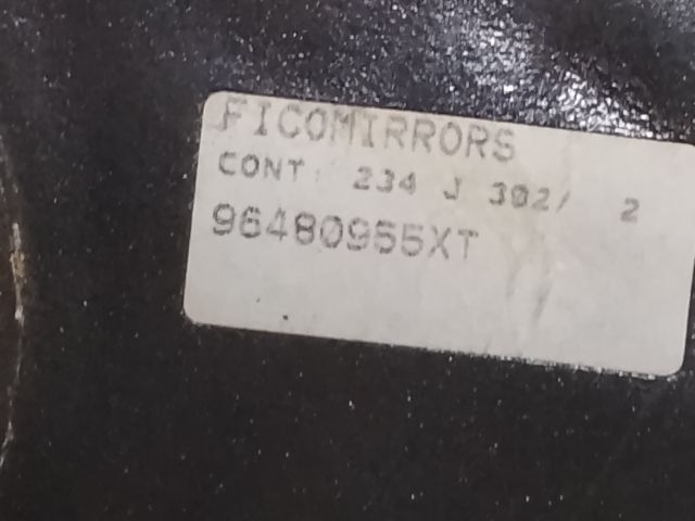 bontott PEUGEOT 206 Bal Visszapillantó Tükör (Mechanikus)