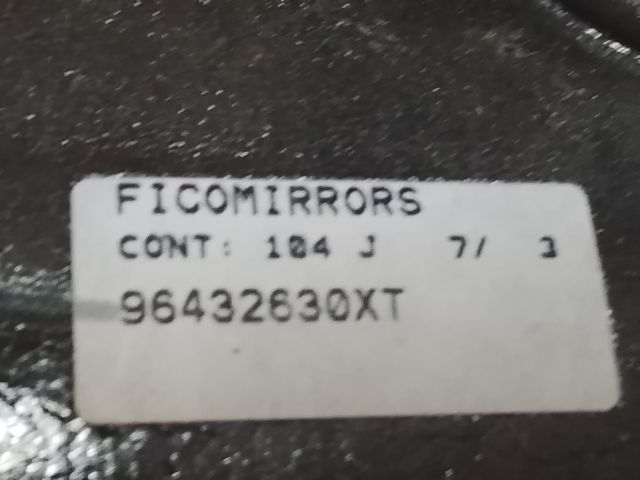 bontott PEUGEOT 206 Bal Visszapillantó Tükör (Mechanikus)