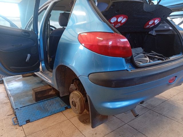 bontott PEUGEOT 206 Bal Visszapillantó Tükör (Mechanikus)
