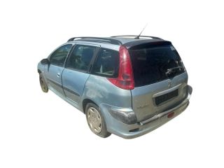 bontott PEUGEOT 206 Beltér Világítás Hátsó