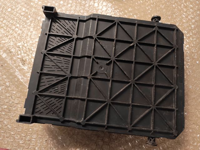 bontott PEUGEOT 206 Biztosítéktábla Doboz