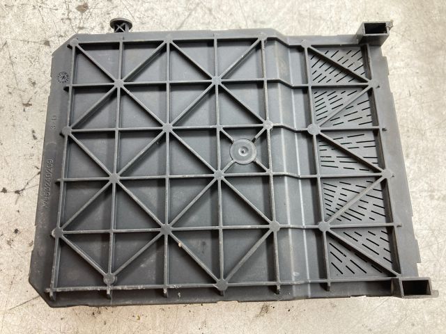 bontott PEUGEOT 206 Biztosítéktábla Doboz